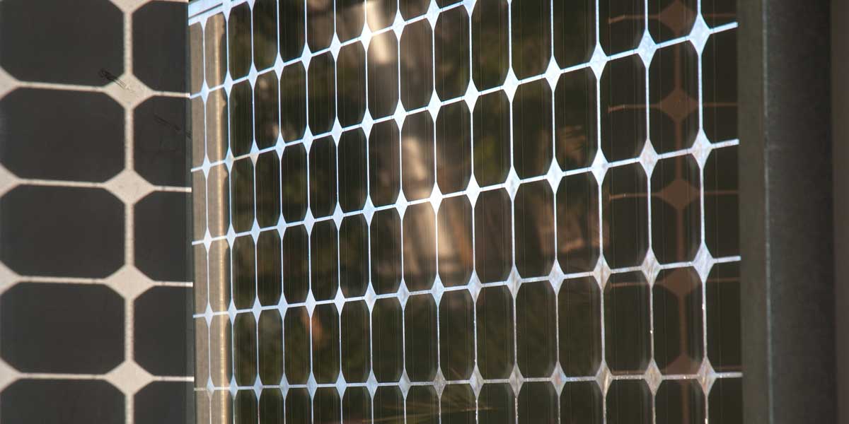 Solar-Fabrik-Freiburg-Baden-Wuertemburg-Germany-11-22-2005-0159-1200x600