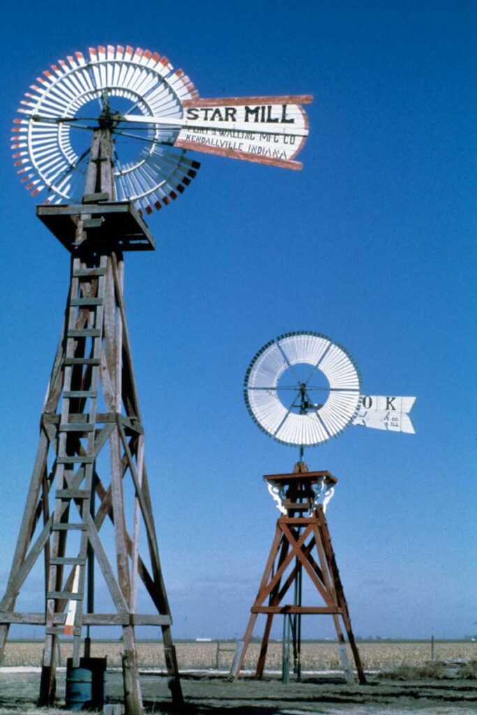 Windmills-Texas-1979-800x1200